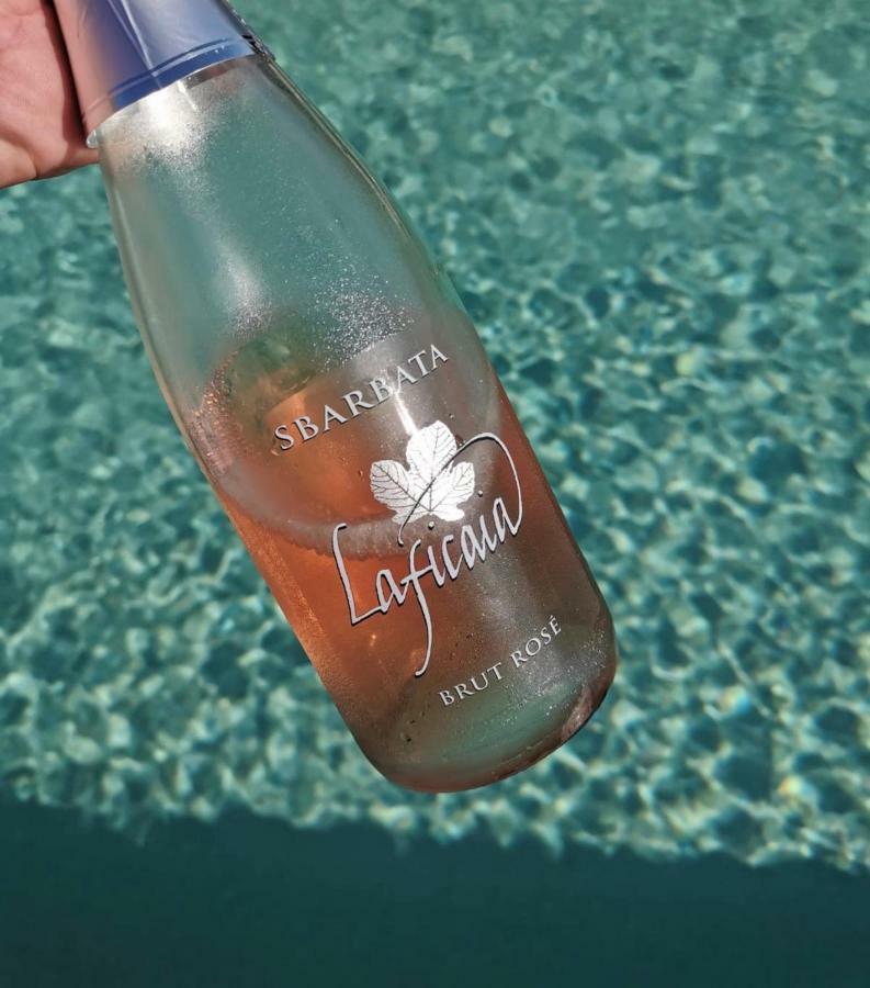 Laficaia Wine Resort Момбаруццо Экстерьер фото